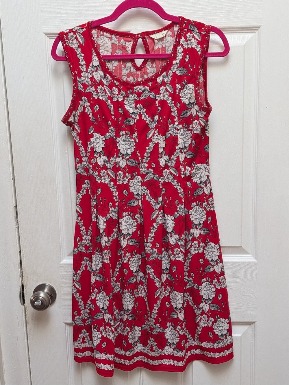 Women's Red floral sleeveless Dress MaxStudio Small